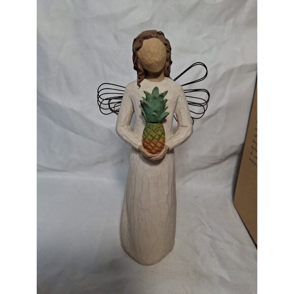 Willow Tree “Welcoming Angel” Pineapple #26081 – Susan Lordi Figurine – Rare - Picture 2 of 7